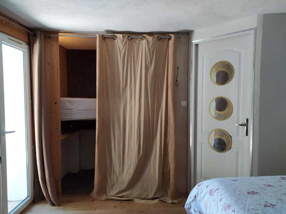 Sous Les Chenes Villa Peypin-d'Aigues Eksteriør bilde